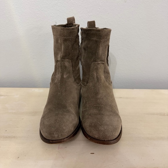 Frye Taupe Suede Cara Ankle Booties Size7.5 - Picture 5 of 9